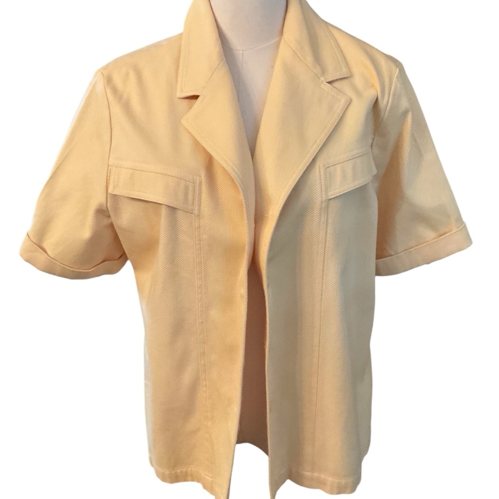 Elegant Light Yellow Blazer by Dunner